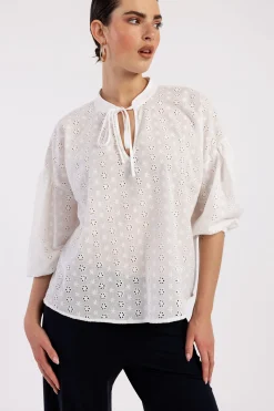 Abbie flower embroidery blouse - white