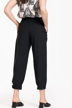 Coco carrot trousers - black