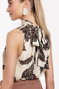 Ilsa flower crepe top - kit/chocolate