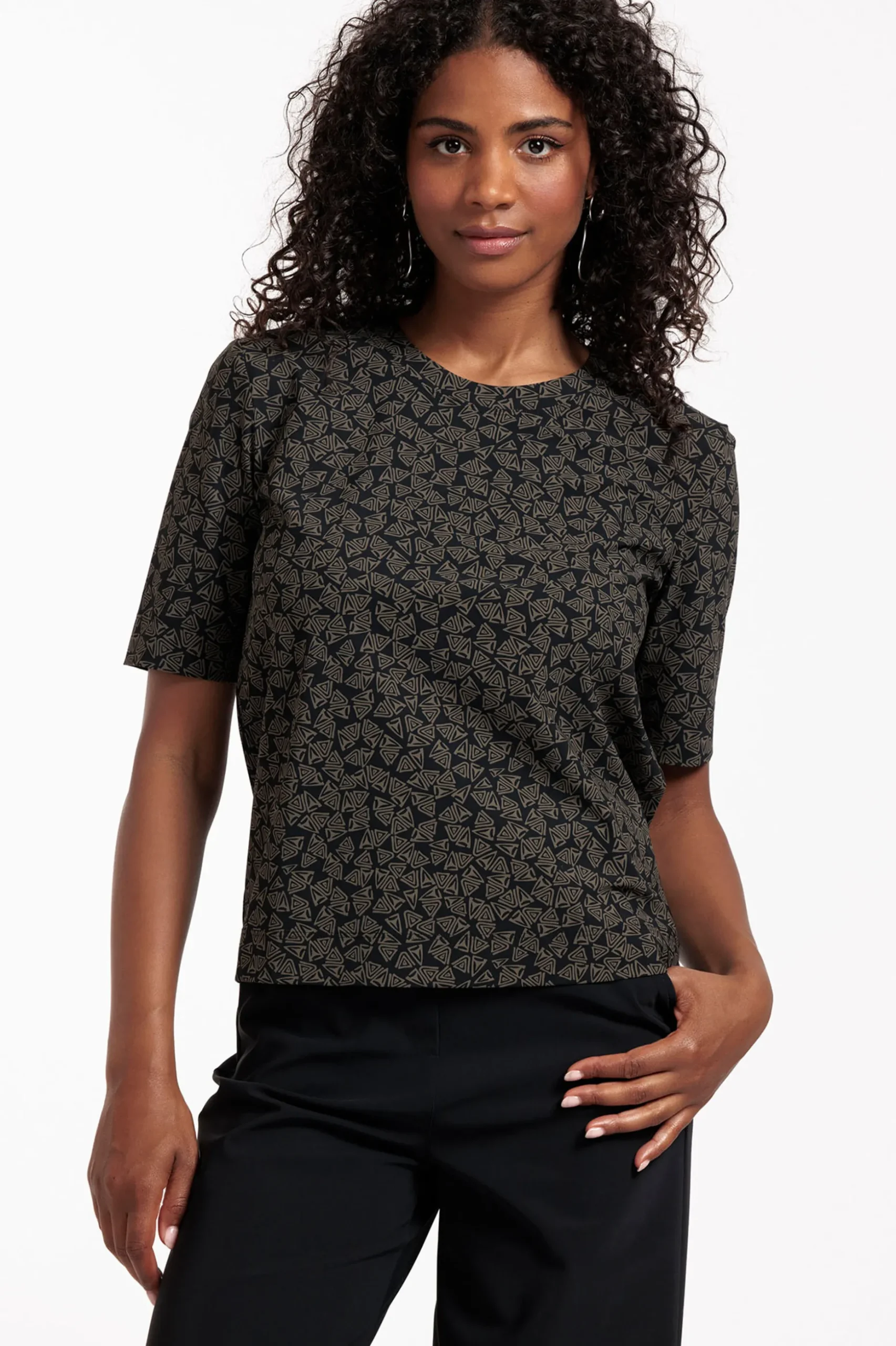 Jamie triangles tee - black/new army