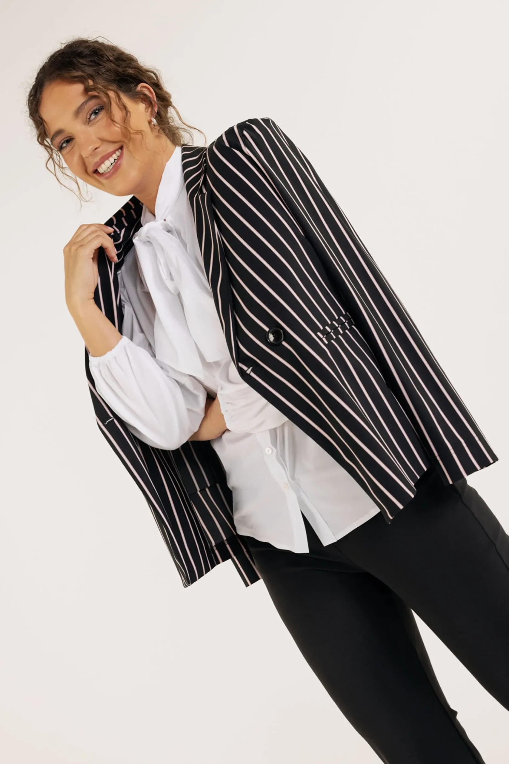 Lark Fragrance blazer - black/blush