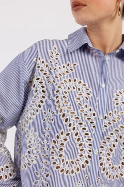 Midge border embroidery blouse - light blue/ecru