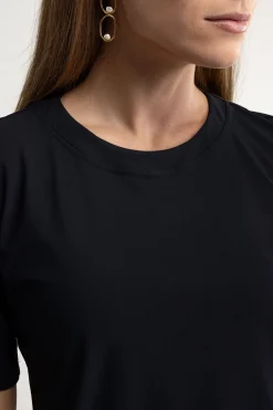 Travel Tee - black